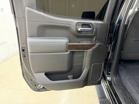 Used 2022 GMC Sierra 1500 Elevation w/ Preferred Package AWD/4WD image 13