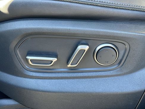 Used 2023 Rivian R1S Adventure image 23