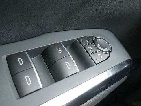 New 2026 Chevrolet Traverse RS image 15