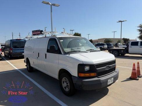 Used 2016 Chevrolet Express 2500 Extended RWD image 1