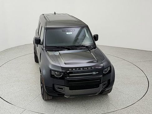 Certified 2023 Land Rover Defender 110 image 14