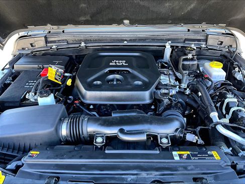 Used 2023 Jeep Wrangler Willys image 30