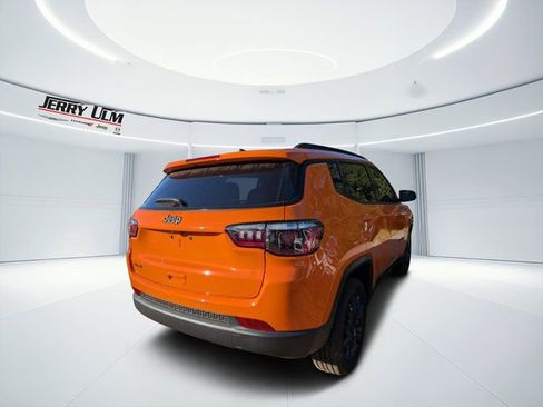 New 2026 Jeep Compass Latitude AWD/4WD image 3