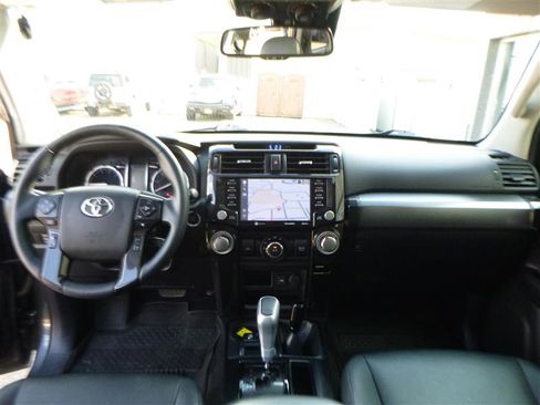 Used 2021 Toyota 4Runner TRD Off-Road Premium w/ Moonroof Package AWD/4WD image 9