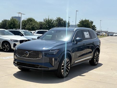 New 2026 Volvo XC90 B6 Plus w/ Protection Package Premier image 2