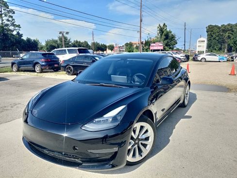 Used 2021 Tesla Model 3 Standard Range Plus RWD image 3