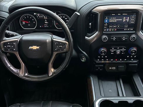 Used 2021 Chevrolet Silverado 1500 High Country w/ Technology Package image 15