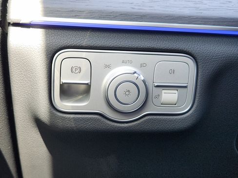 Certified 2025 Mercedes-Benz GLE 350 4MATIC image 23