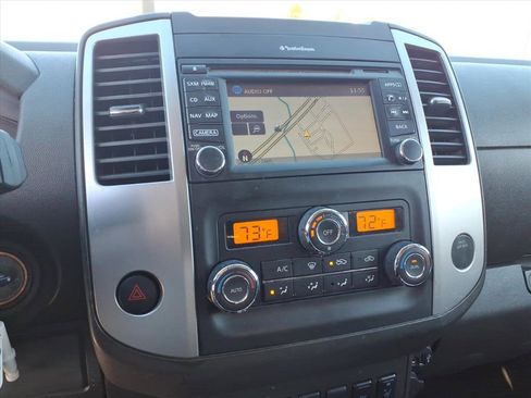 Used 2018 Nissan Frontier PRO-4X image 10