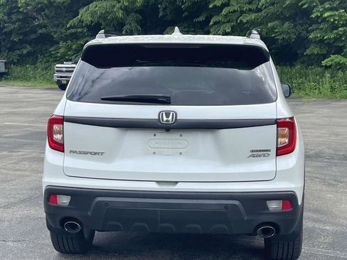 Used 2020 Honda Passport Touring image 4