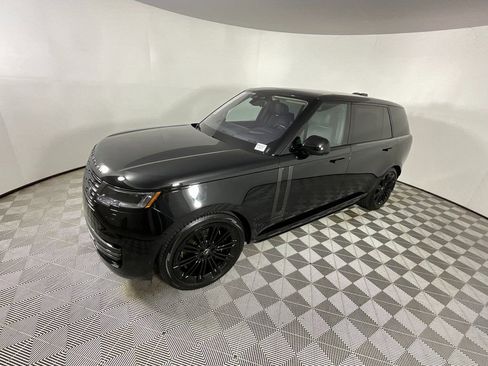 Used 2023 Land Rover Range Rover Long Wheelbase First Edition image 9