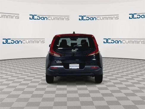 Used 2021 Kia Soul LX image 7