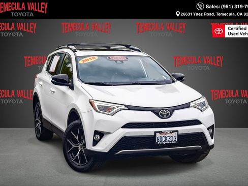 Certified 2018 Toyota RAV4 SE image 1