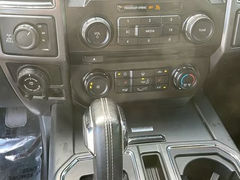 Used 2017 Ford F150 XLT w/ Equipment Group 302A Luxury AWD/4WD image 13