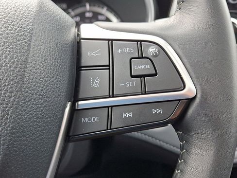 Certified 2026 Toyota Highlander XLE AWD/4WD image 19