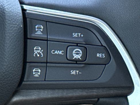 New 2026 Jeep Grand Cherokee L Limited AWD/4WD image 21