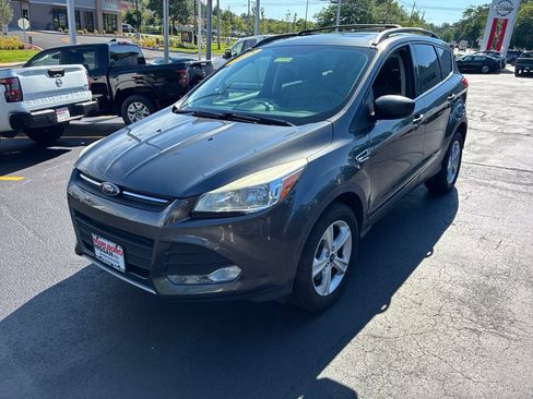 Used 2015 Ford Escape SE w/ Equipment Group 201A AWD/4WD image 4