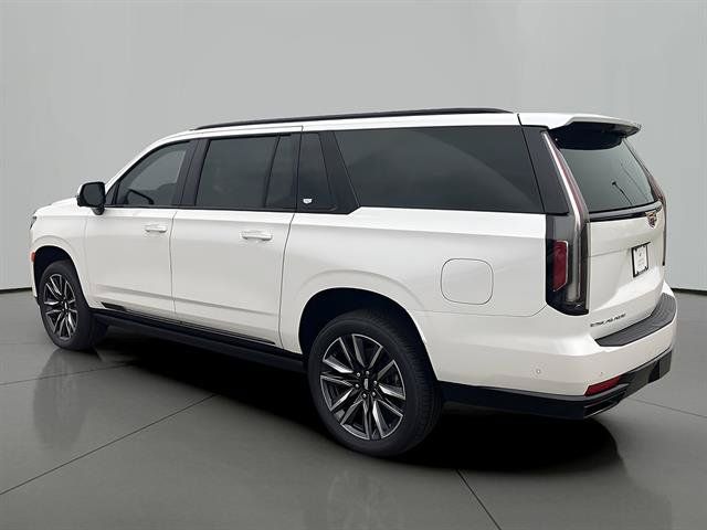 Certified 2024 Cadillac Escalade ESV Sport Platinum w/ Heavy-Duty Trailer Package AWD/4WD image 3