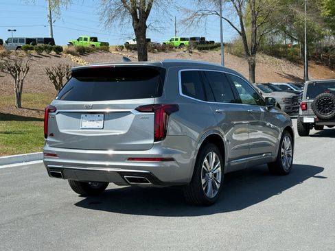 Used 2024 Cadillac XT6 Premium Luxury FWD image 5