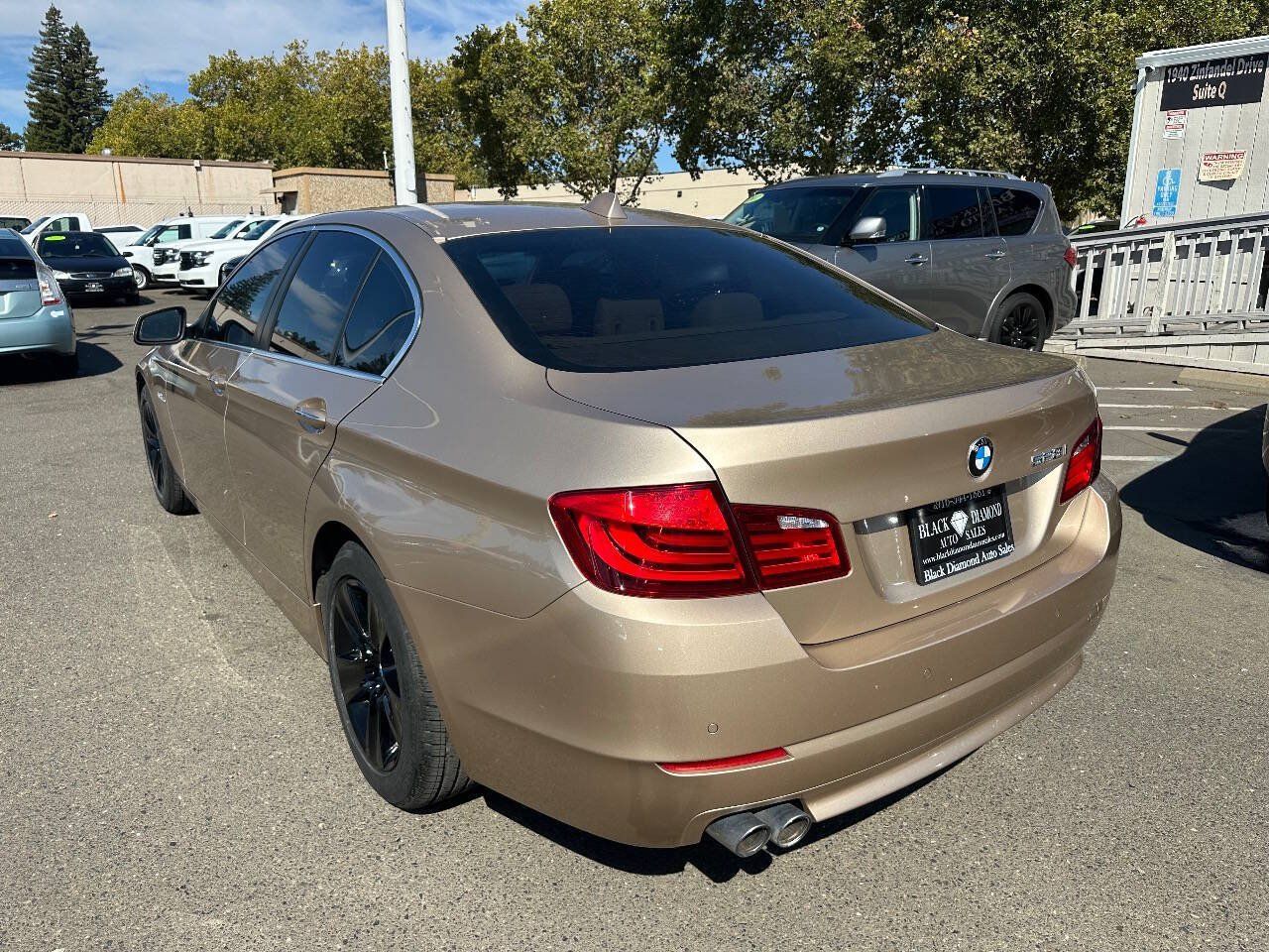 Used 2011 BMW 528i Sedan RWD image 5