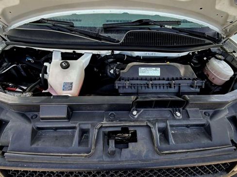 Used 2023 Chevrolet Express 3500 w/ Driver Convenience Package image 18
