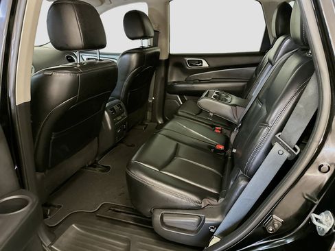 Used 2017 Nissan Pathfinder SL w/ SL Tech Package image 29