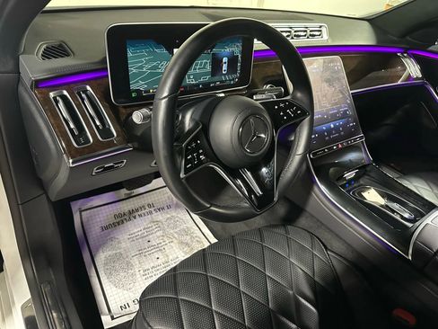 Used 2023 Mercedes-Benz S 580 4MATIC Sedan w/ Warmth & Comfort Package image 11