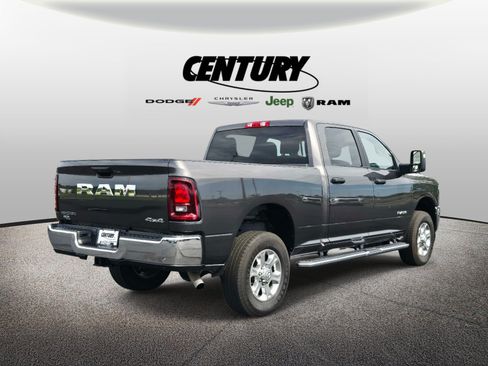 Used 2025 RAM 2500 Big Horn AWD/4WD image 4