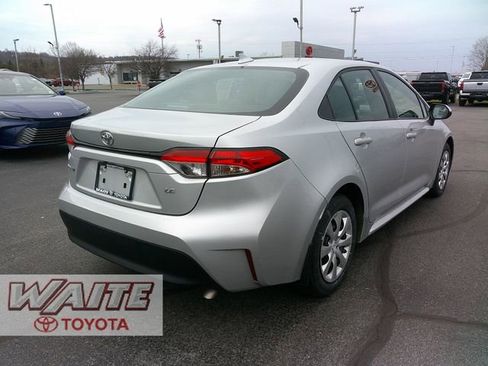 Certified 2023 Toyota Corolla LE image 2