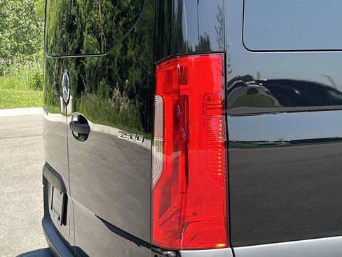 New 2026 Mercedes-Benz Sprinter 2500 image 18