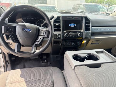 Used 2022 Ford F250 XLT AWD/4WD image 15