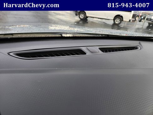 Used 2025 Chevrolet Trax ACTIV w/ Sunroof Package image 7