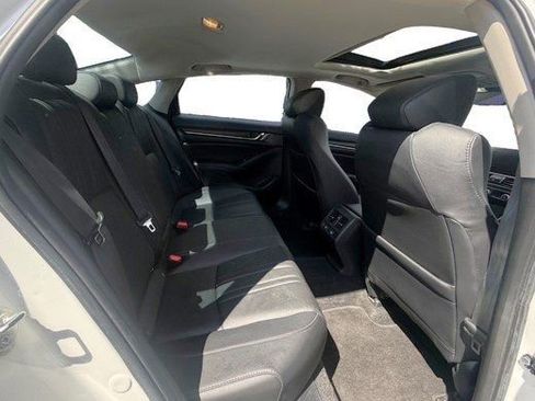 Used 2021 Honda Accord Touring image 21