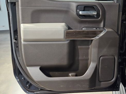 Used 2020 Chevrolet Silverado 1500 LT w/ Texas Edition image 31