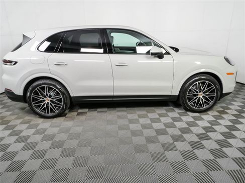 New 2026 Porsche Cayenne AWD/4WD image 29