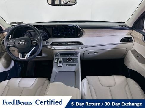 Used 2021 Hyundai Palisade SEL w/ Premium Package image 16
