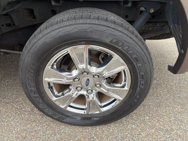 Used 2015 Ford F150 Lariat RWD image 12