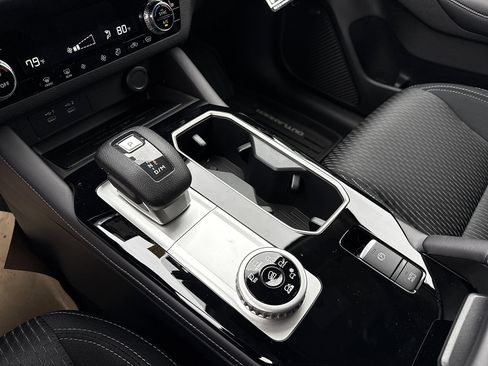 New 2025 Mitsubishi Outlander ES image 22