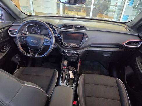 Used 2021 Chevrolet TrailBlazer RS w/ Sun and Liftgate Package image 29