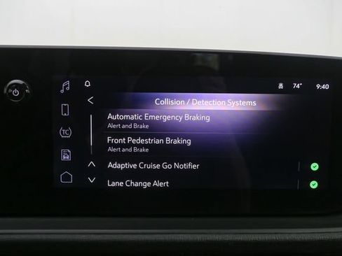 Used 2024 Buick Envista Sport Touring w/ Convenience I Package FWD image 23