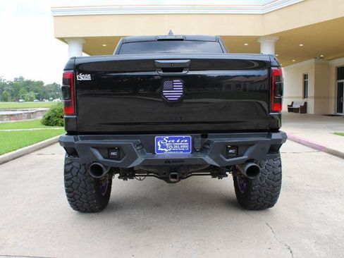 Used 2019 RAM 1500 Laramie w/ Sport Appearance Package AWD/4WD image 14