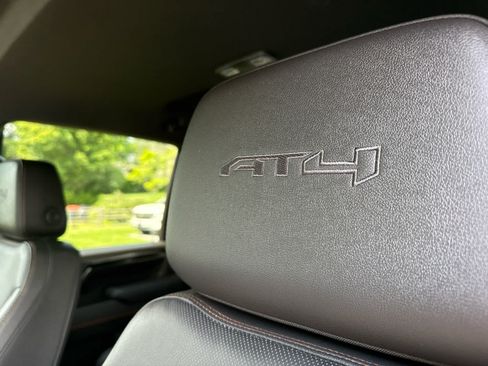 Used 2024 GMC Sierra 2500 AT4 w/ Technology Package AWD/4WD image 21