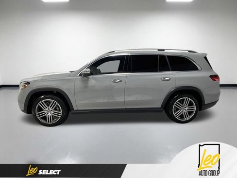 Used 2024 Mercedes-Benz GLS 450 4MATIC image 10