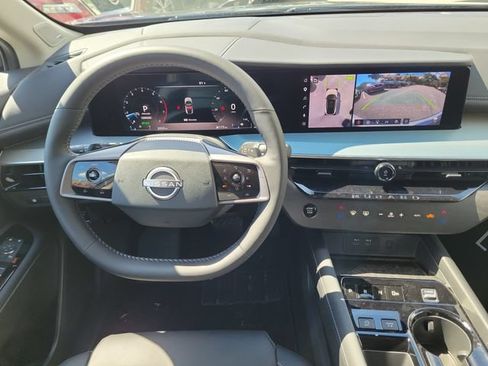 Certified 2025 Nissan Murano SL w/ Cargo Package AWD/4WD image 15