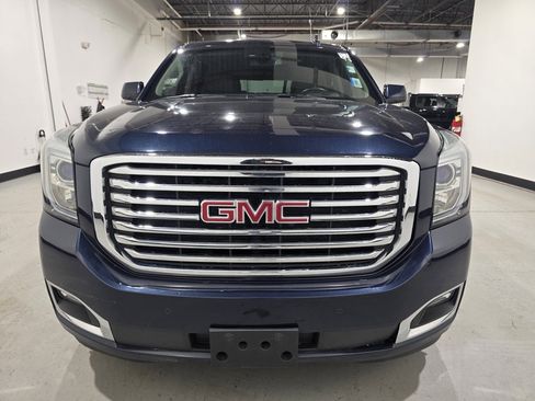 Used 2017 GMC Yukon SLT w/ Premium Edition image 7