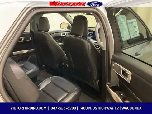 Used 2023 Ford Explorer XLT w/ Equipment Group 202A image 18