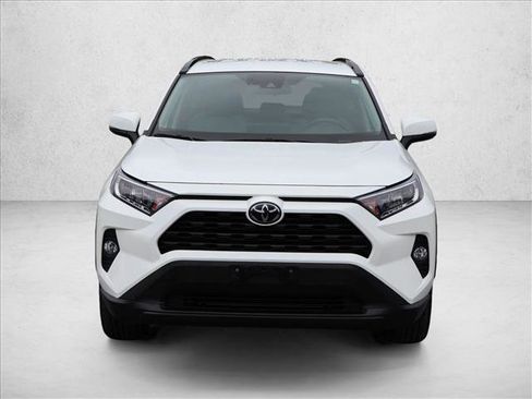 Used 2020 Toyota RAV4 XLE w/ XLE Grade Weather Package AWD/4WD image 2