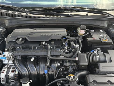 New 2026 Hyundai Elantra SEL Sport Premium FWD image 11