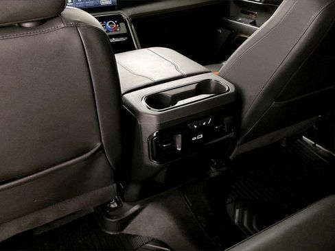 Used 2023 GMC Sierra 1500 AT4 w/ AT4 Premium Package image 11