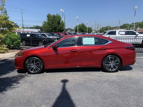 Used 2025 Lexus ES 350 w/ Premium Package FWD image 5